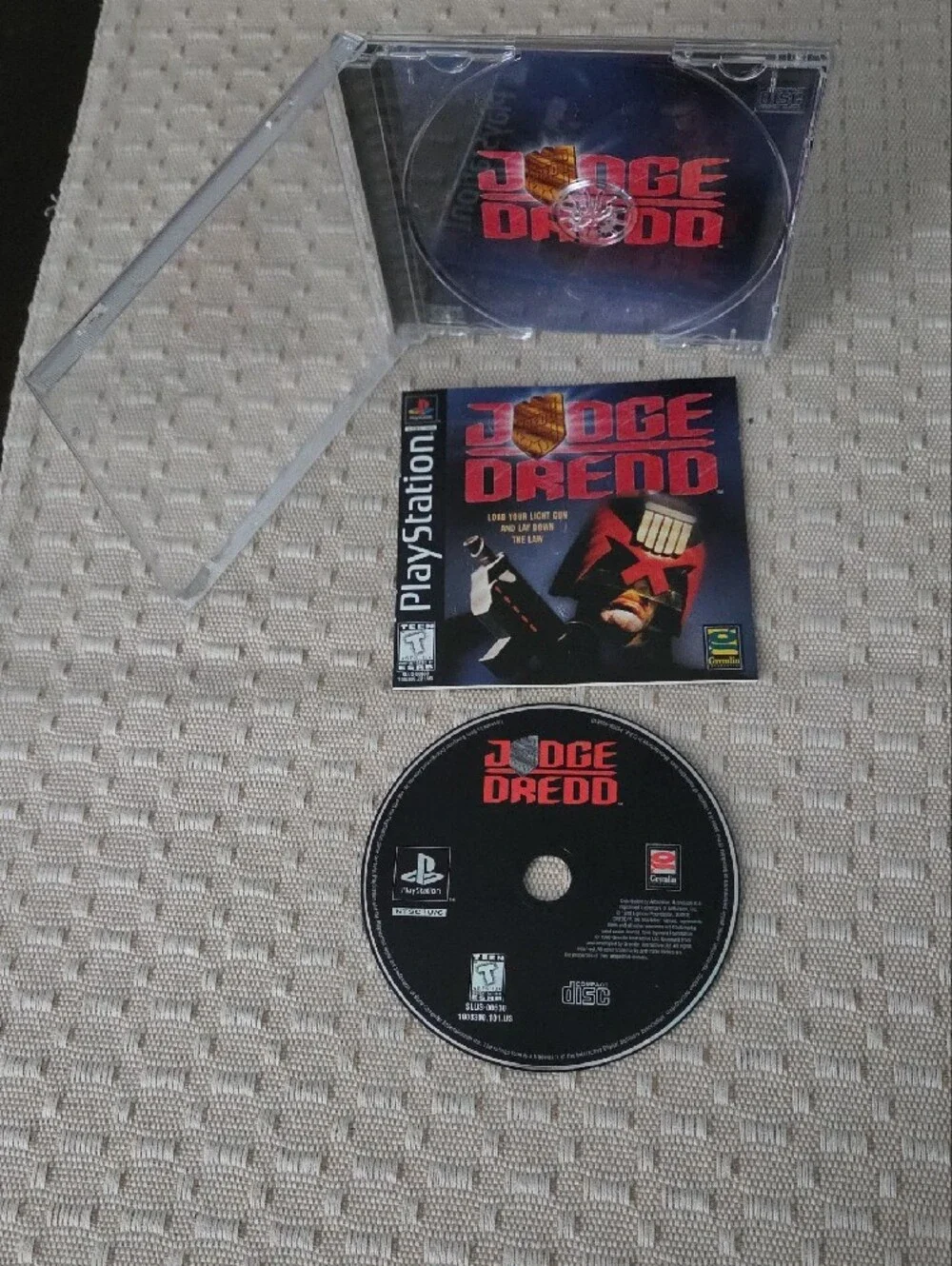 Judge Dredd PlayStation One Game: CIB Untested (Lite Scratches On Disk)